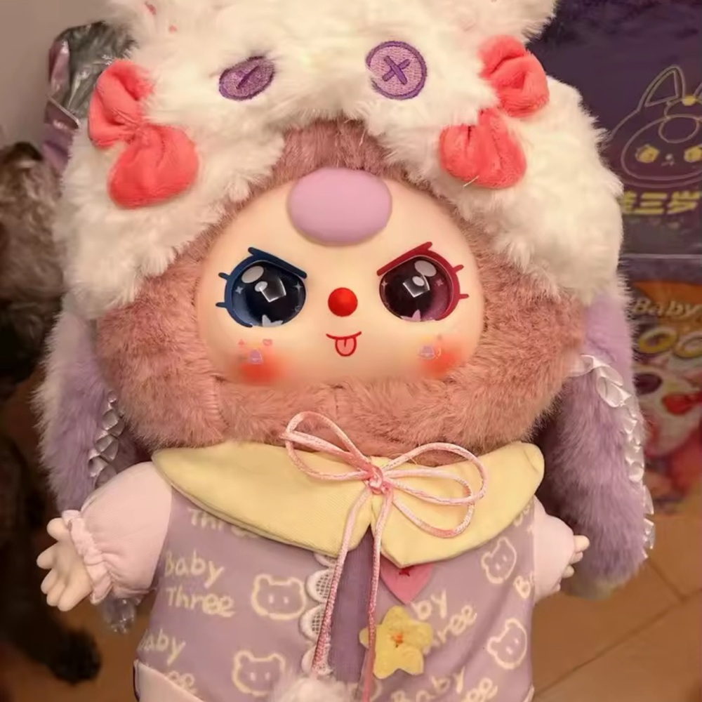 Baby Three 400% Collectible Figure (Sweet Dreams)